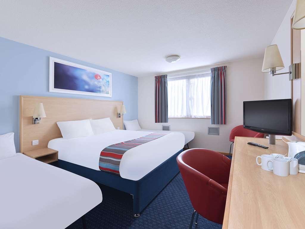 Travelodge Preston Chorley チョーリー 部屋 写真